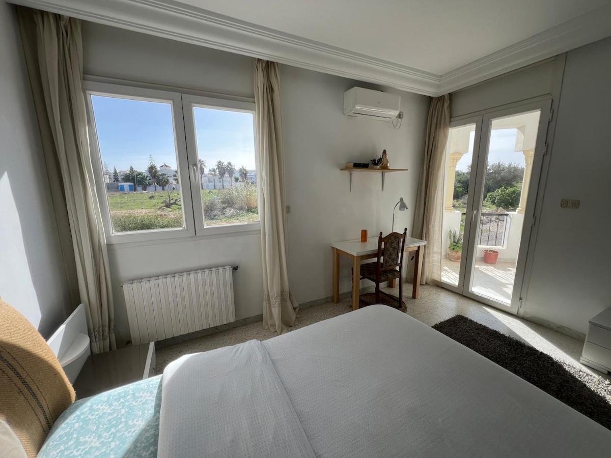 Cozy Chatt Meriem